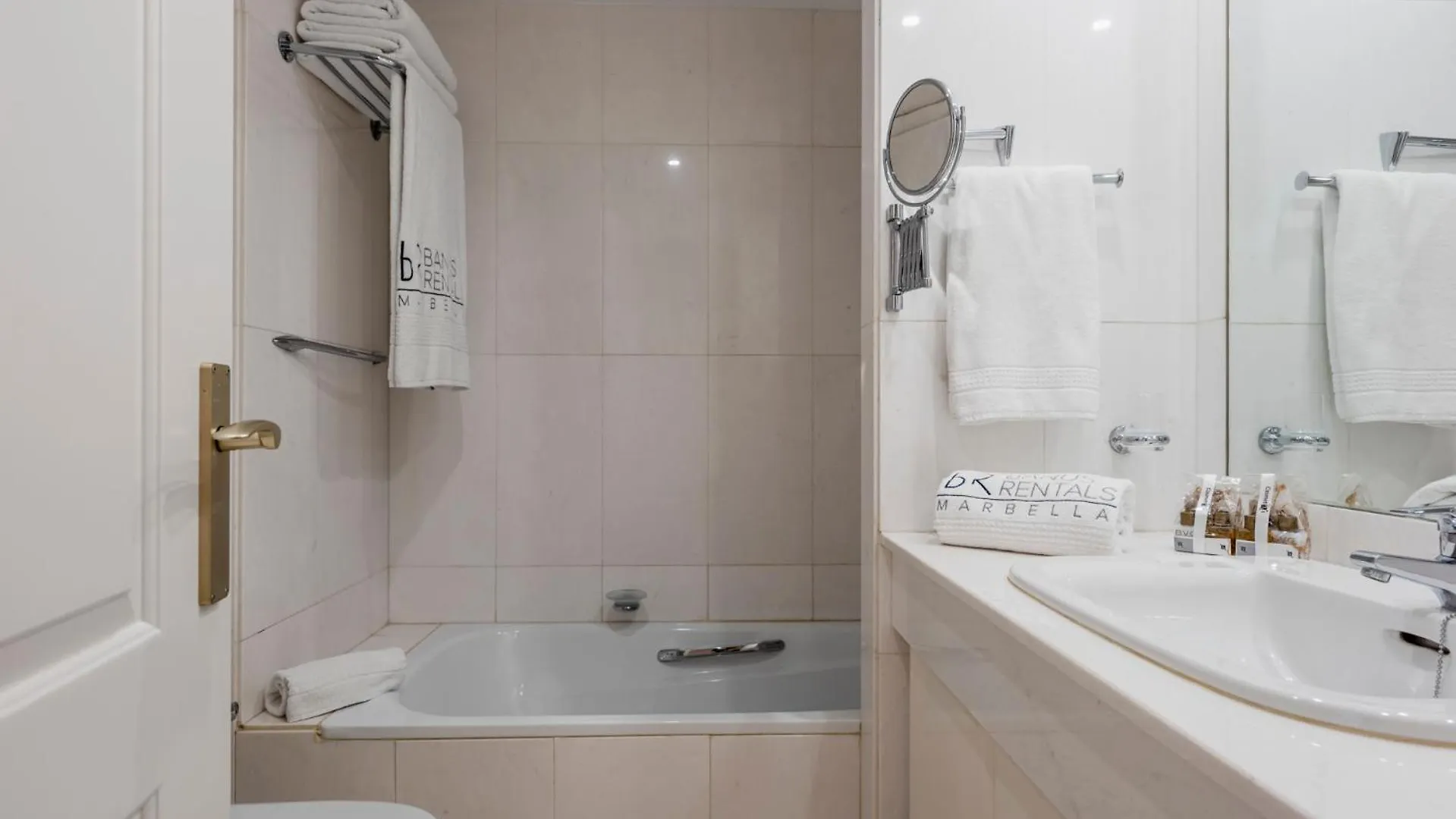 Lägenhet Espacioso Y Encantador Apartamento En Las Gaviotas Marbella